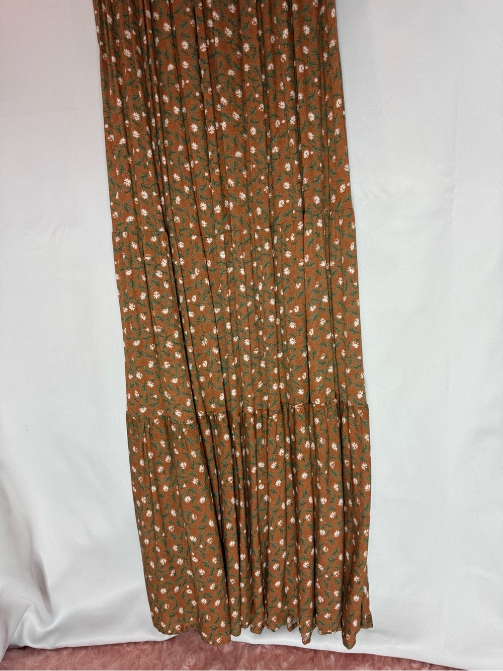 NWT In Loom- Smocked Waist Floral Maxi Dress in Rust - Size L - Picture 7 of 7